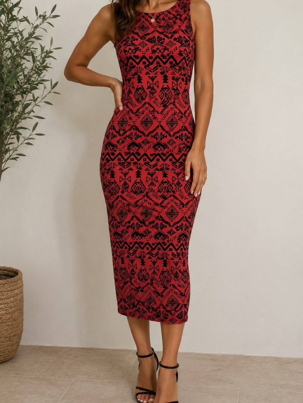 LA CLASS Red Tribal Printed Short Sleeve Top Size Small